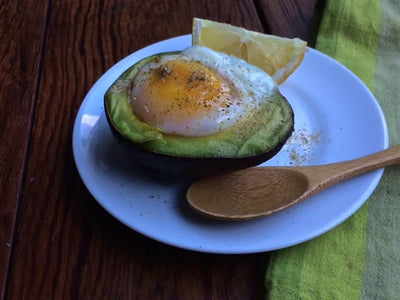 Baked Egg Avocado With Pepper Salt