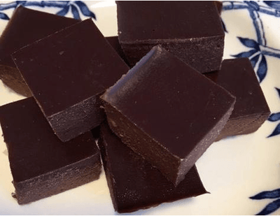 Beet-Chocolate Gelatin Cubes