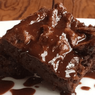 GOOEY FLOURLESS BROWNIES WITH THREE-BEET POWDER