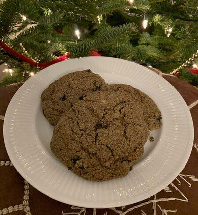 Oatmeal cookies with cherries and walnuts