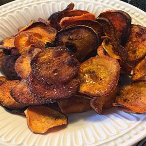 Sweet Potato Chips with Carrot and Beet Powders